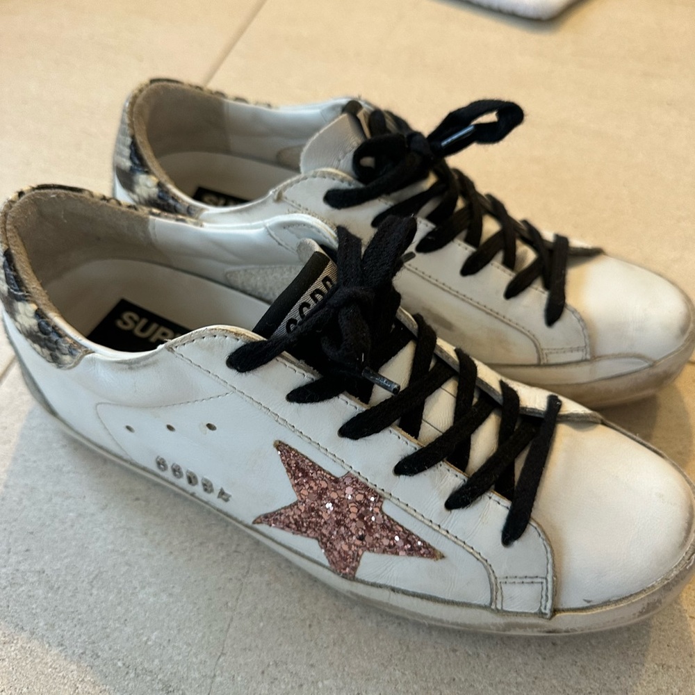 Golden Goose brand Superstar Sneakers
Size 38 (women’s 8) Only worn a few times